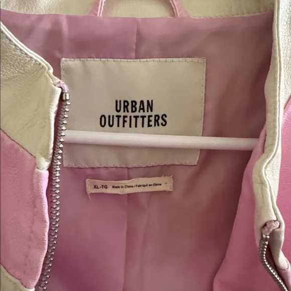 Pink urban outfitters bomber jacket - Picture 3 of 4